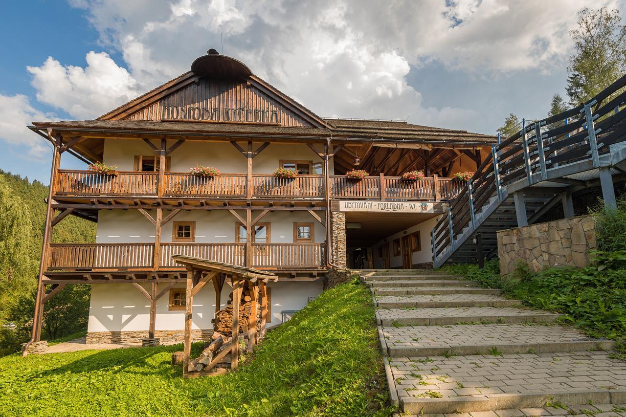 Valasske Chalupy Kycerka Hotel Velké Karlovice Esterno foto
