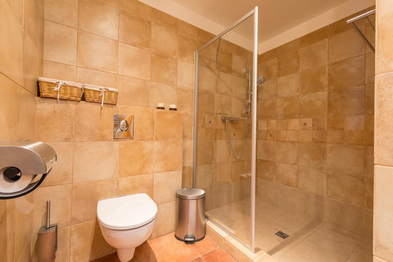 Valasske Chalupy Kycerka Hotel Velké Karlovice Esterno foto