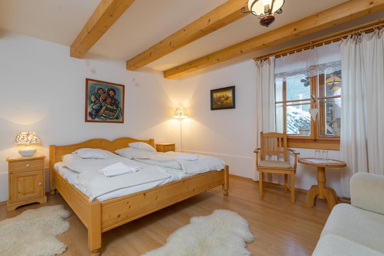 Valasske Chalupy Kycerka Hotel Velké Karlovice Esterno foto